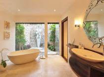 Villa Kubu Deluxe One Bedroom, Bathroom